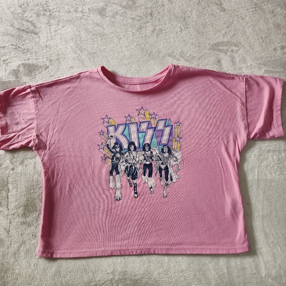Girls Kiss Light Pink Crop Tshirt With Graphics Size Large